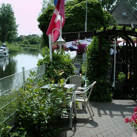 Appartements An Der Schleuse Lübz Esterno foto